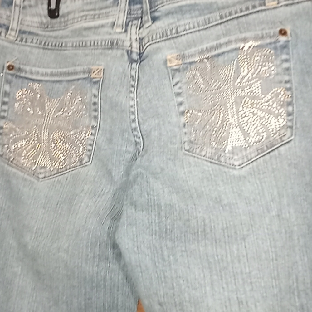 Junior's Bermuda Loose Fit Denim Shorts